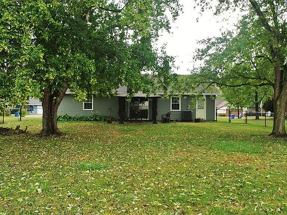 3rd image of 5618 Lakeland Dr