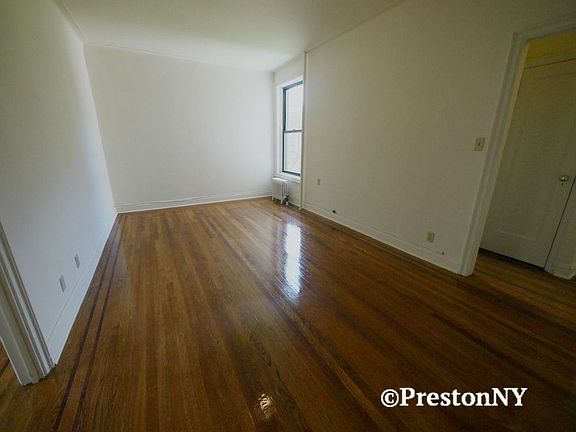 2nd image of 2586 44th St APT B3