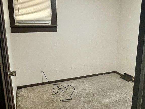 4th image of 44 S Bates St #1