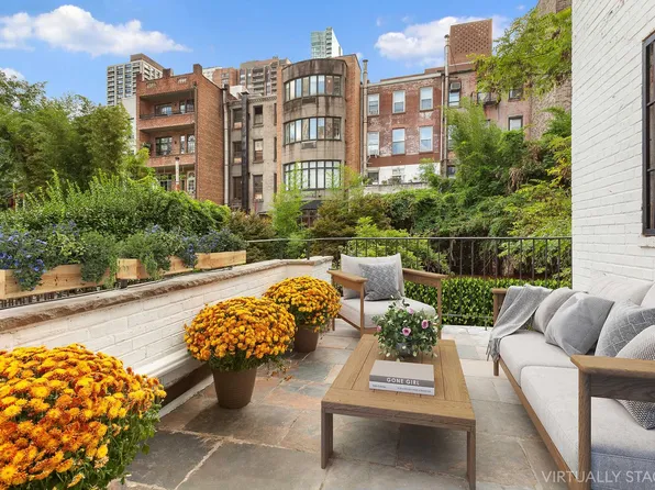 222 East 61st Street image 8 of 27