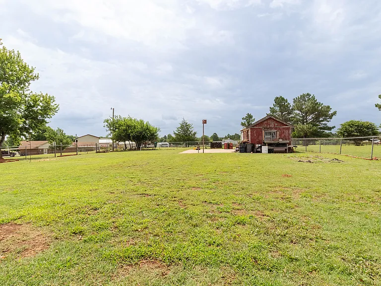 6100 Edendale Dr — Photo 7