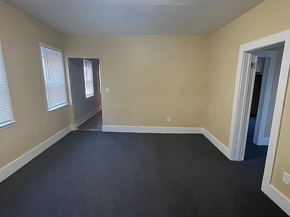 3rd image of 722 Winchester Ave #2