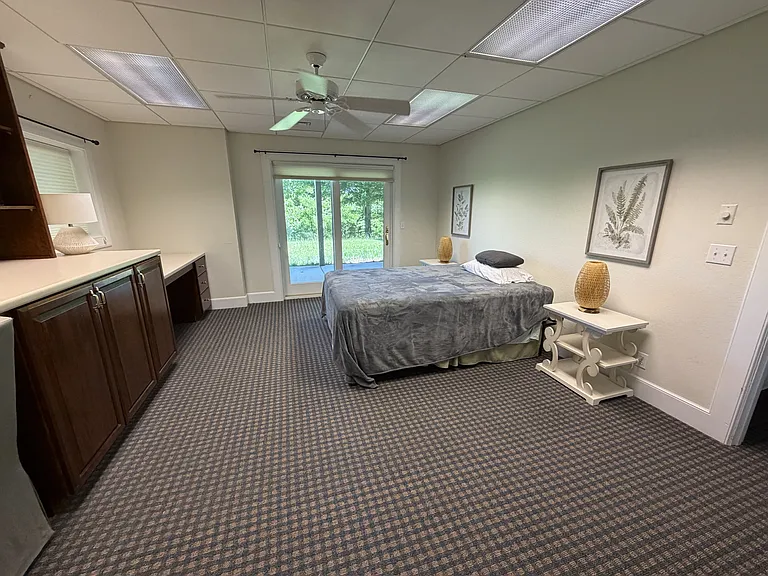 139 Summit Dr — Photo 30