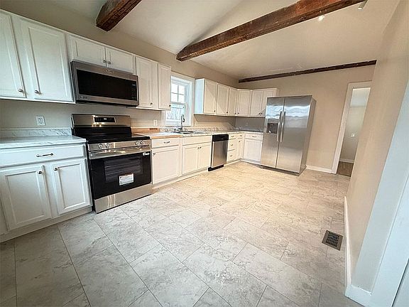 3rd image of 3 Meadow Street