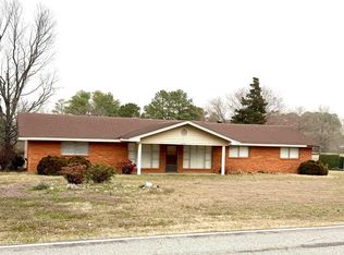 2796 W Country Club Rd, Searcy, AR 72143