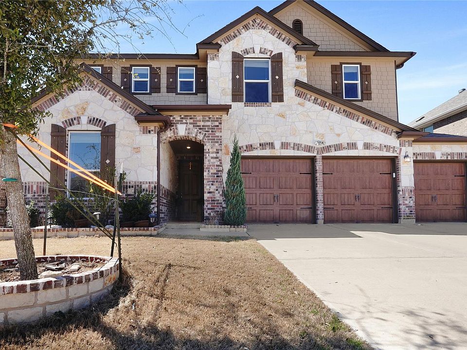 1st image of 1017 Plano Ln