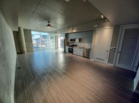 353 E Bonneville Ave