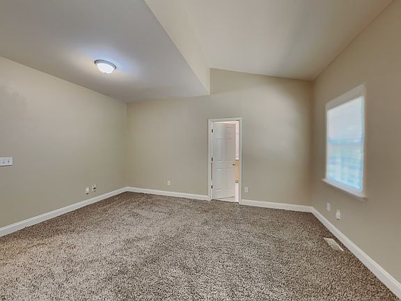 5th image of 2601 Meadow Ln #1