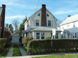 3342 171st St, Flushing, NY 11358