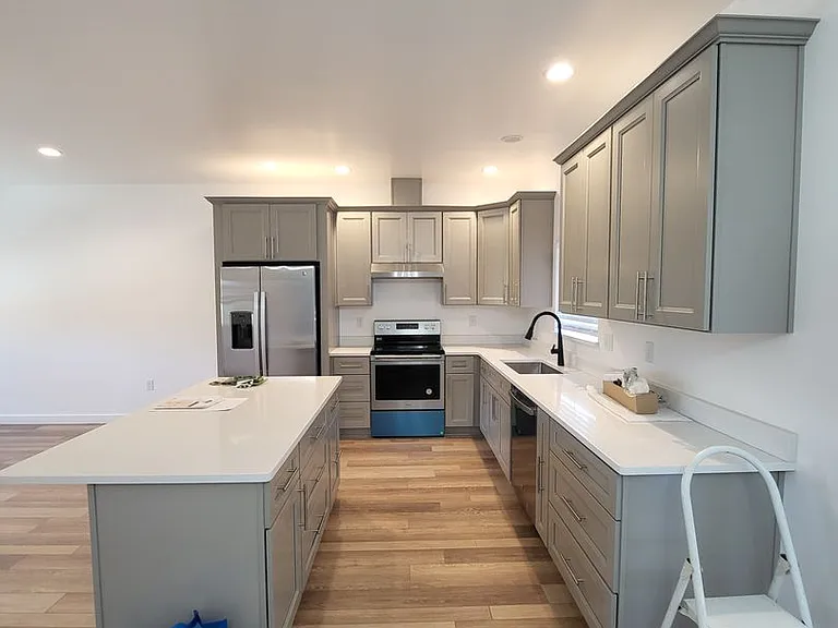 683 Bryden Ave — Photo 3