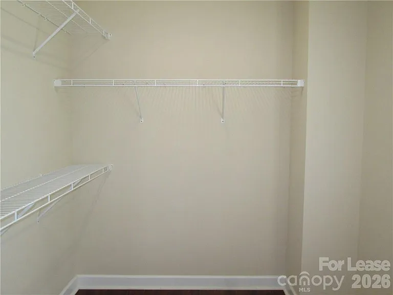 9916 Evergreen Terrace Dr — Photo 20