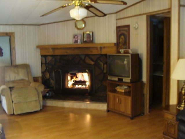 2nd image of 18831 Taylor Rd