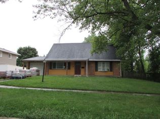 1990 Ashley Rd, Hoffman Estates, IL 60169