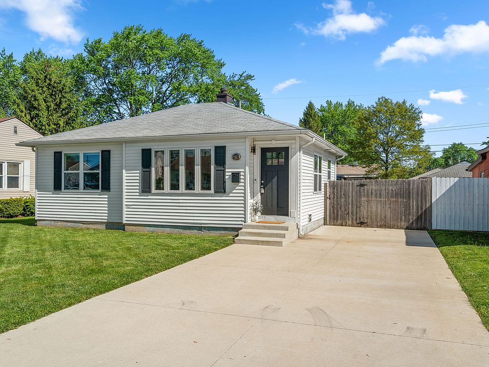 1st image of 2719 Grand Blvd