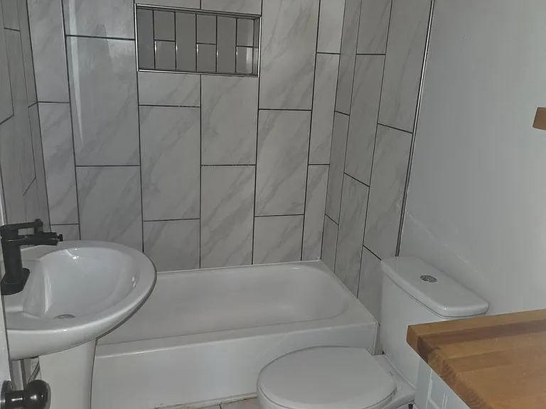 1151 Bexley St — Photo 2