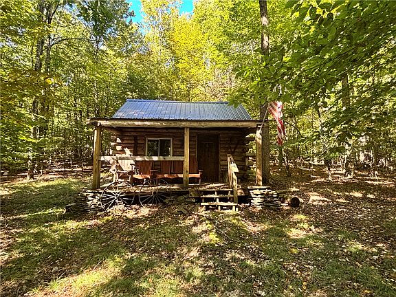 3rd image of 1869 Gibson Hill Rd