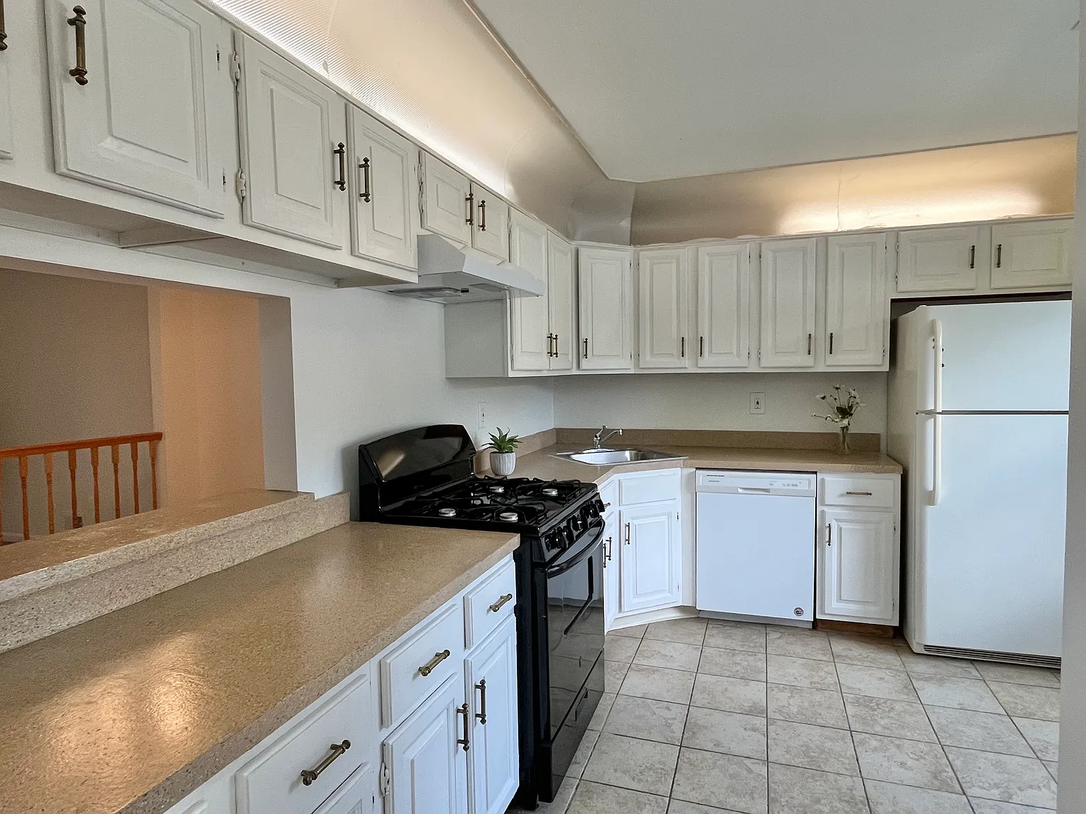 2 bed, 1620 sqft, $2,500 — Photo 3