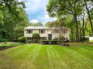 29 Hemlock Dr, Norwell, MA 02061