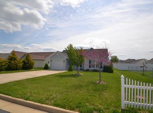 208 Holland Cir, Waynesboro, VA 22980