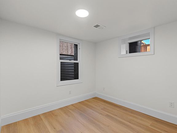 Bedrooms 1