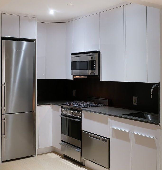 1st image of 116 John St APT 1004