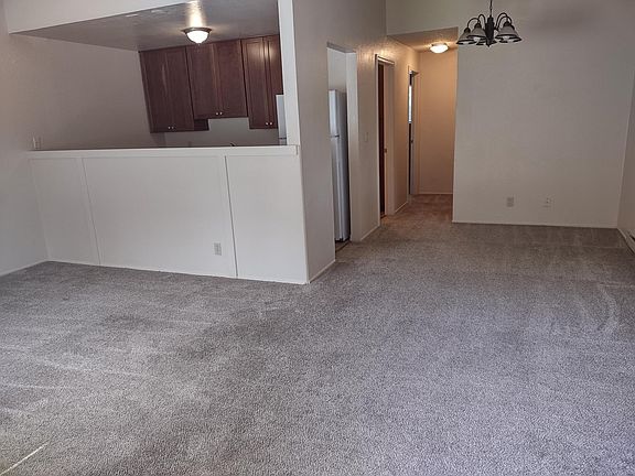 4th image of 2649 Woodridge Ct #3