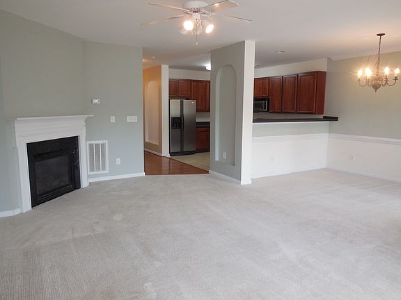 4th image of 4516 Beacon Hill Dr
