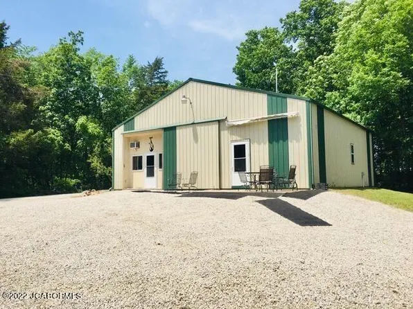15394 Villa Dr, Monroe City, MO 63456