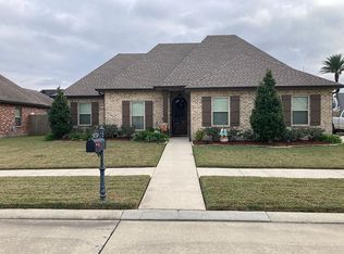 615 Lancaster Dr, Houma, LA 70360