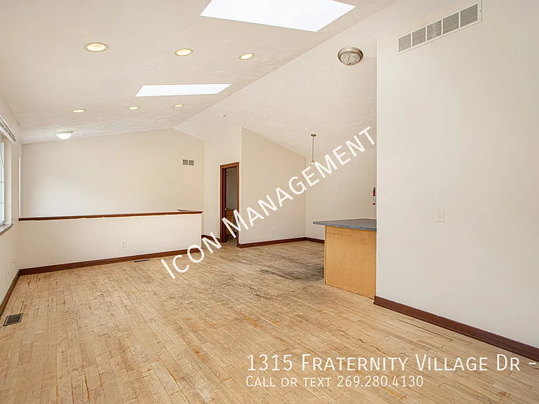 1315 Fraternity Village Dr #3 — Photo 2