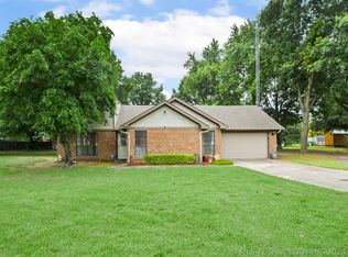 164 Cedar Ln, Ardmore, OK 73401