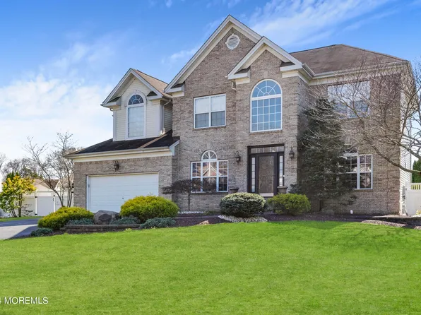 5 Kensington Court, Jackson, NJ 08527