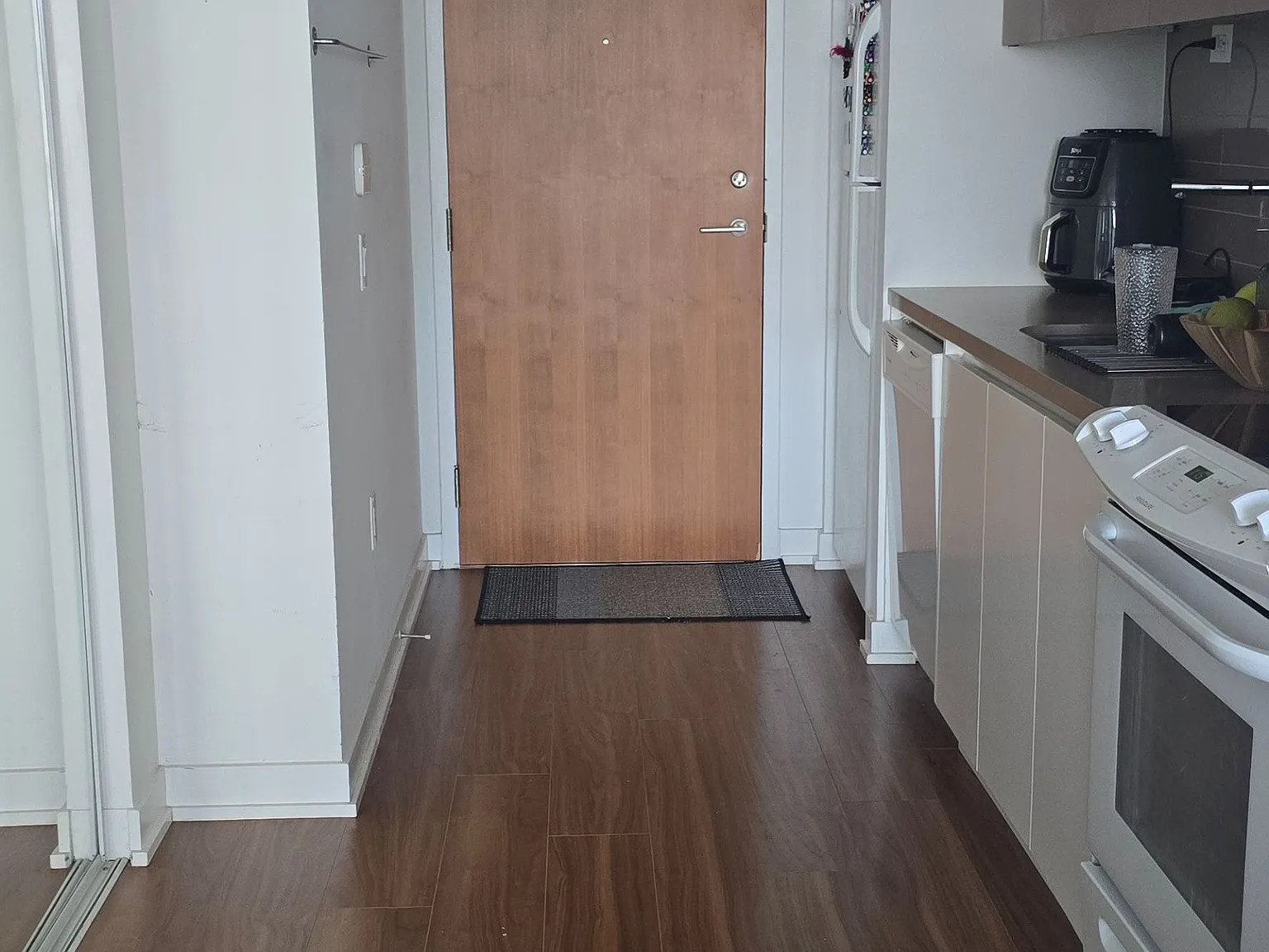 Studio, $1,950 — Photo 2