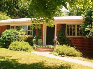 5 Hampstead Rd, Asheville, NC 28804