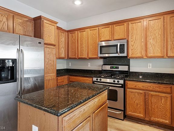 5th image of 10290 Eve Springs St