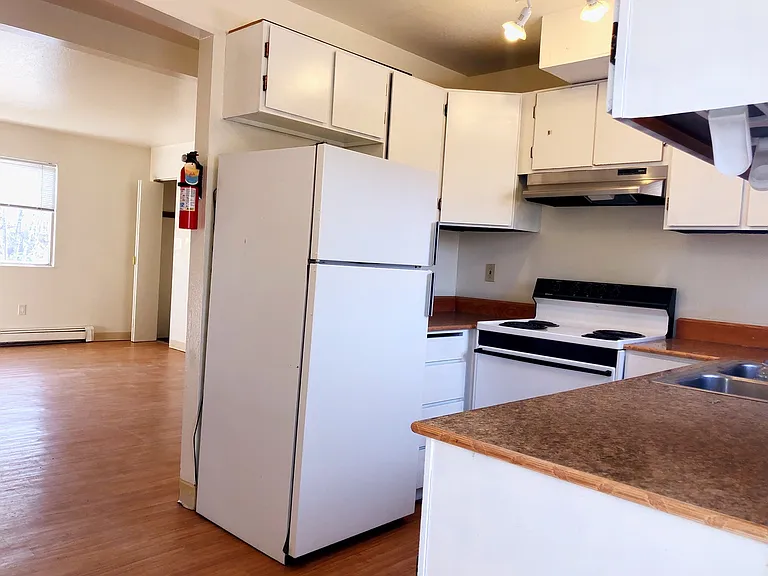 1011 W 76th Ave — Photo 41