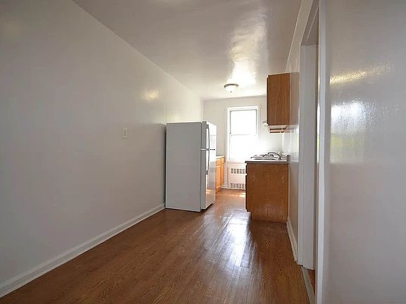 3rd image of 120-05 Hillside Ave #3H