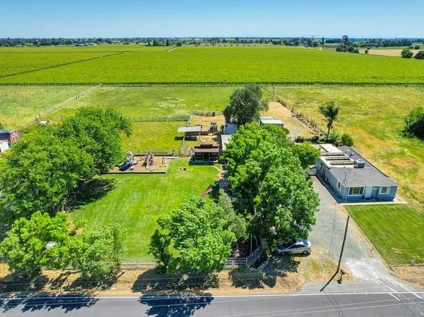 5496 E Collier Rd, Acampo, CA 95220