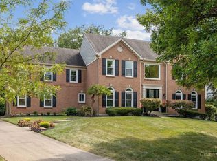 7642 Legendary Ln, West Chester, OH 45069