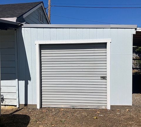 4th image of 115 NW Rose St
