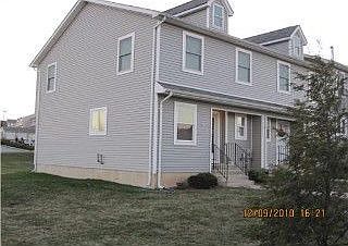 2nd image of 100 Boniface Dr 15a #15A