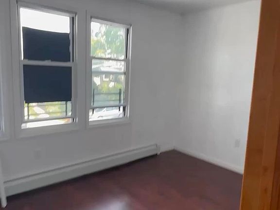 5th image of 5938 162nd St #2