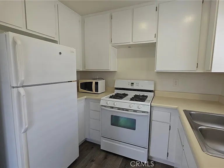 10187 Indian Summer Dr #E — Photo 5
