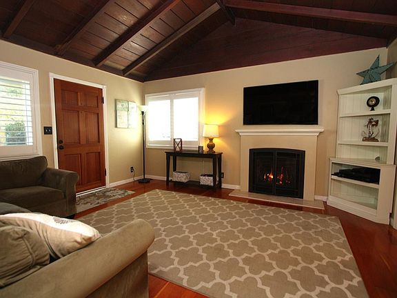 2nd image of 5412 Golf Dr