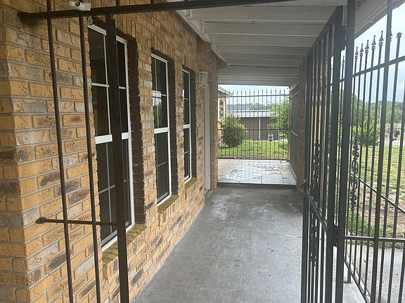 2nd image of 708 N 5th St