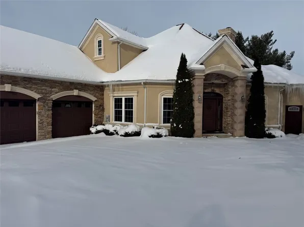3966 Solar Dr, Erie, PA 16506