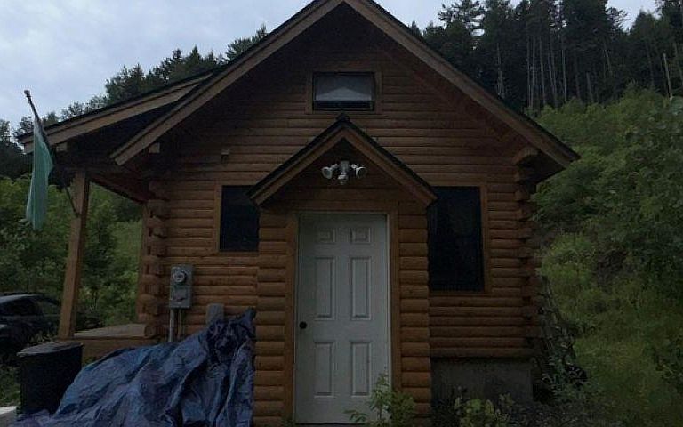 Listing photo 4