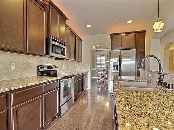 5th image of 19508 143rd St E