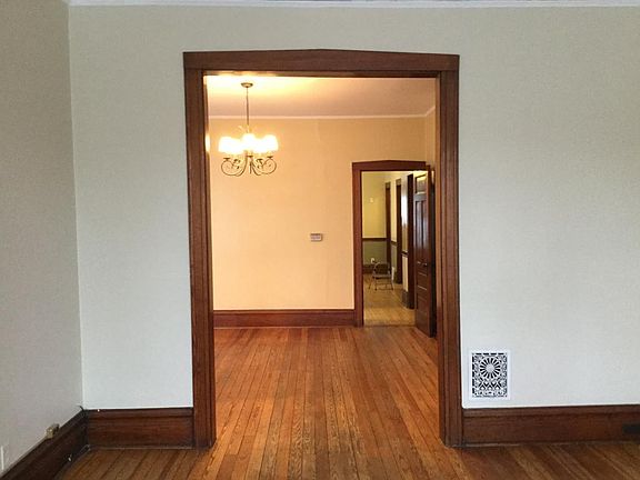 2nd image of 3918 N Seeley Ave