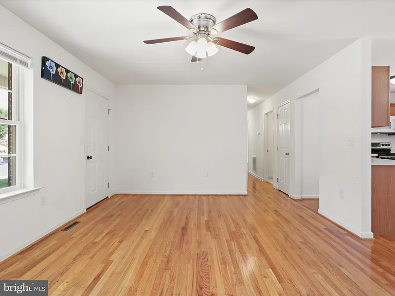 1114 Ashby St — Photo 5